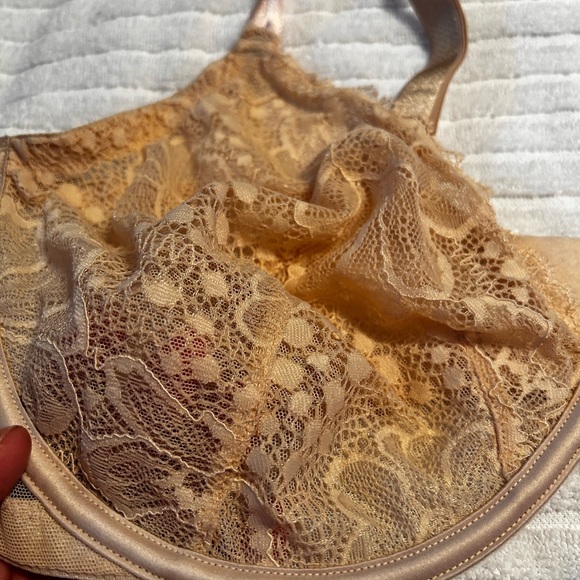 Victoria's Secret Lace Bra in Brown - Picture 2 of 9